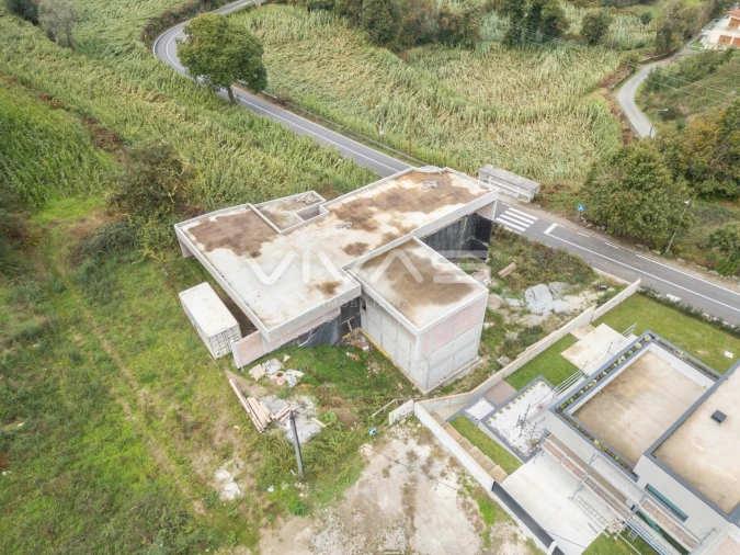 Moradia T4 para Venda em Espinho Foto 26