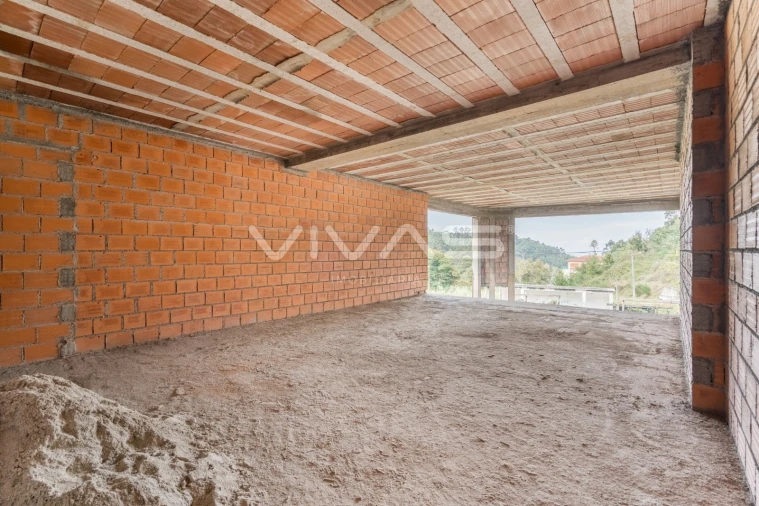 Moradia T4 para Venda em Espinho Foto 21