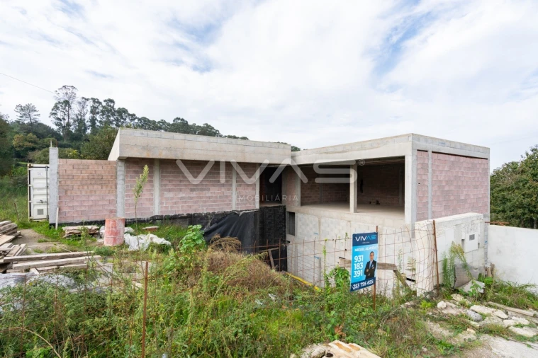 Moradia T4 para Venda em Espinho Foto 9