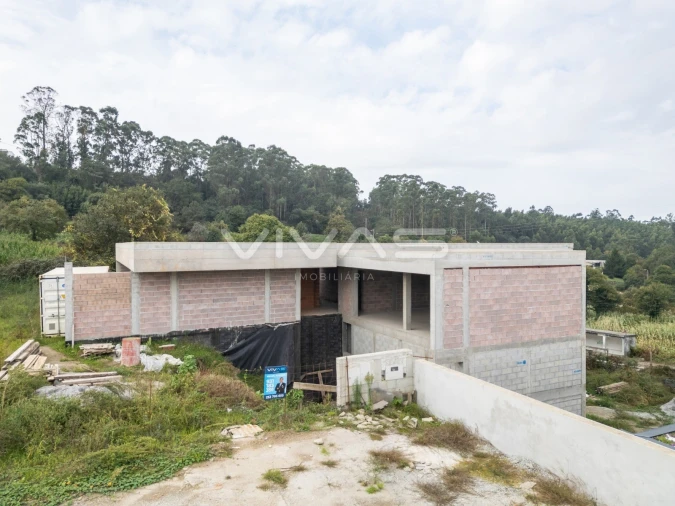 Moradia T4 para Venda em Espinho Foto 11