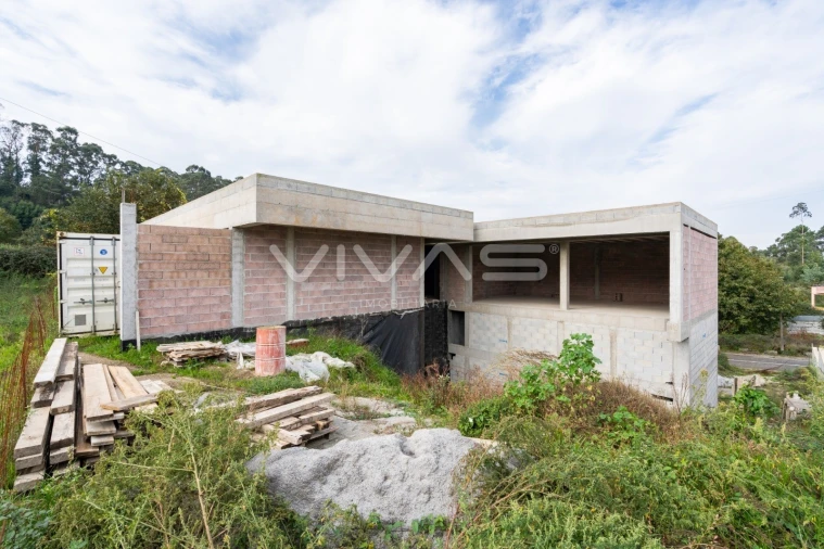 Moradia T4 para Venda em Espinho Foto 8