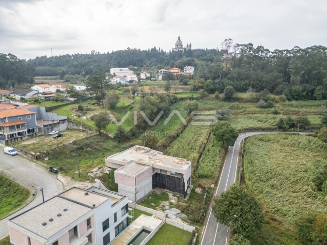 Moradia T4 para Venda em Espinho Foto 12