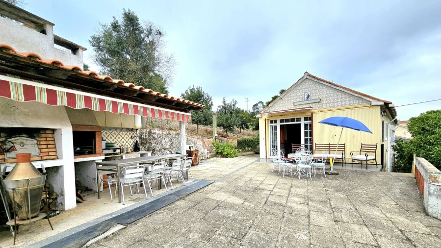 Quinta T6 para Venda em Lamas e Cercal Foto 1