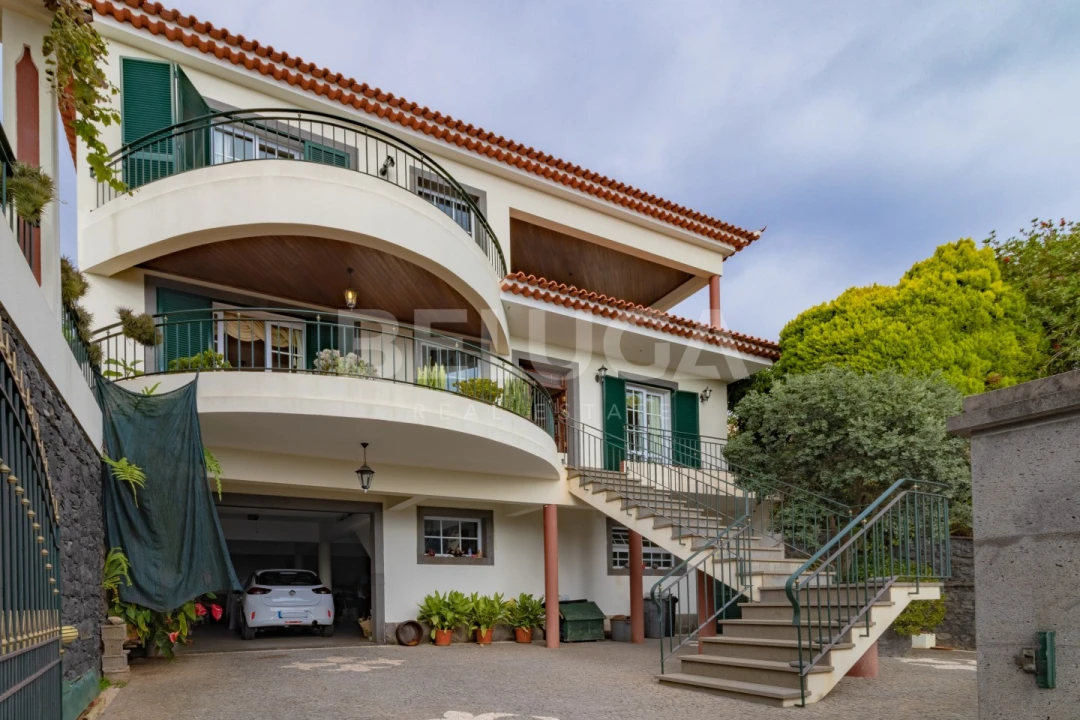 Moradia T4 para Venda em Funchal (Santa Maria Maior) Foto 5