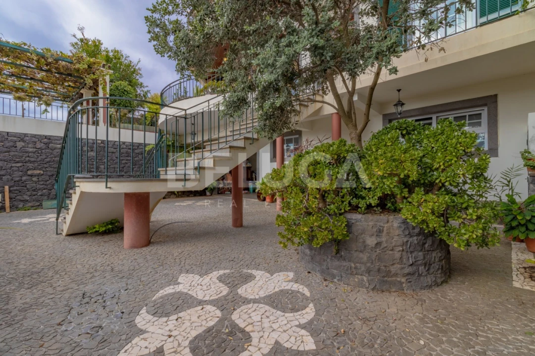 Moradia T4 para Venda em Funchal (Santa Maria Maior) Foto 17