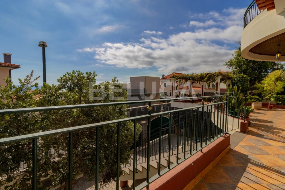 Moradia T4 para Venda em Funchal (Santa Maria Maior) Foto 21