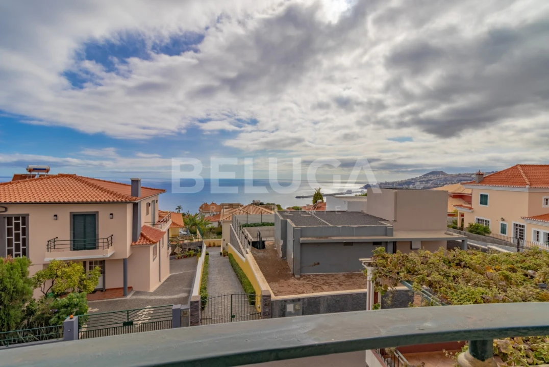 Moradia T4 para Venda em Funchal (Santa Maria Maior) Foto 53