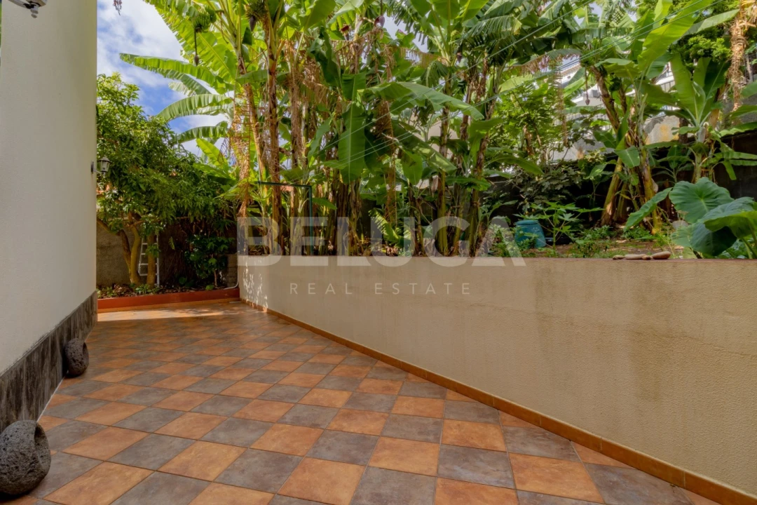 Moradia T4 para Venda em Funchal (Santa Maria Maior) Foto 54