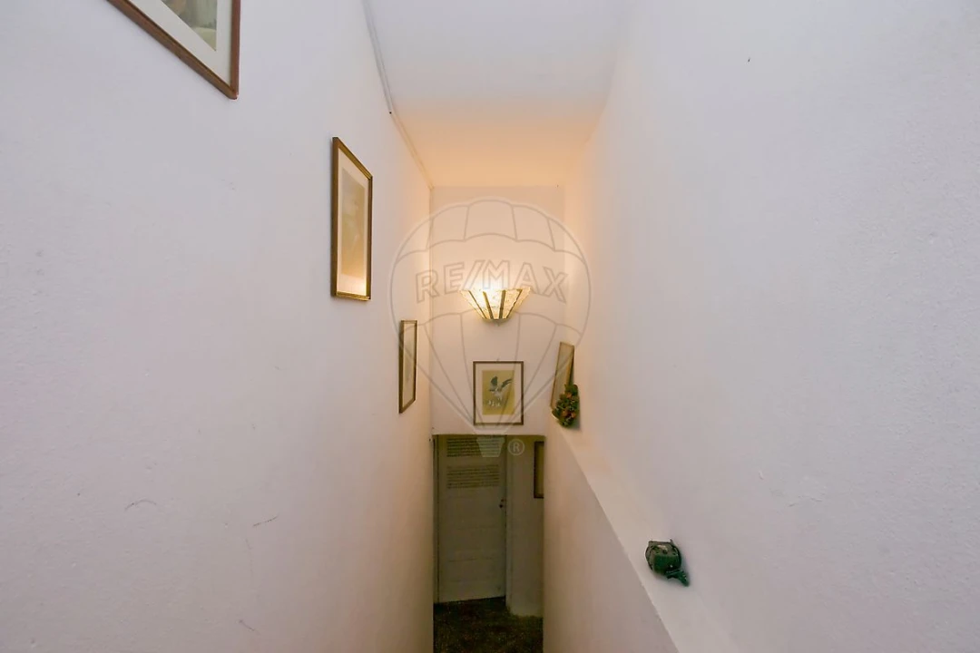 Apartamento T4 para Venda em Areeiro Foto 17