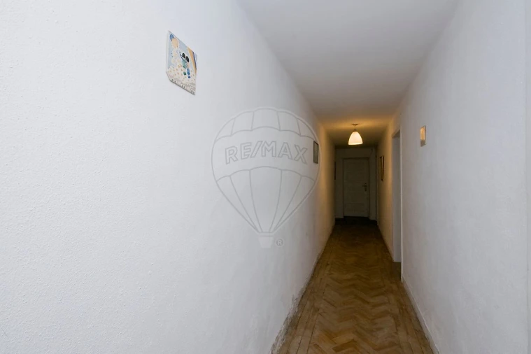 Apartamento T4 para Venda em Areeiro Foto 19
