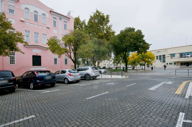 Apartamento T4 para Venda em Areeiro Foto 26