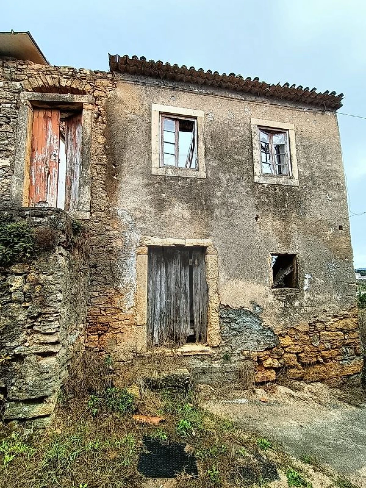Moradia T2 para Venda em Almalagues Foto 3