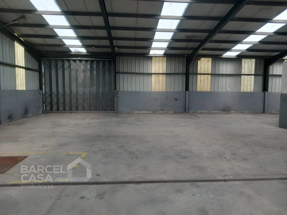 Armazém para Arrendamento em Barcelinhos Foto 1