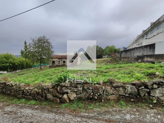 Terreno para Venda em Cidade da Maia Foto 5