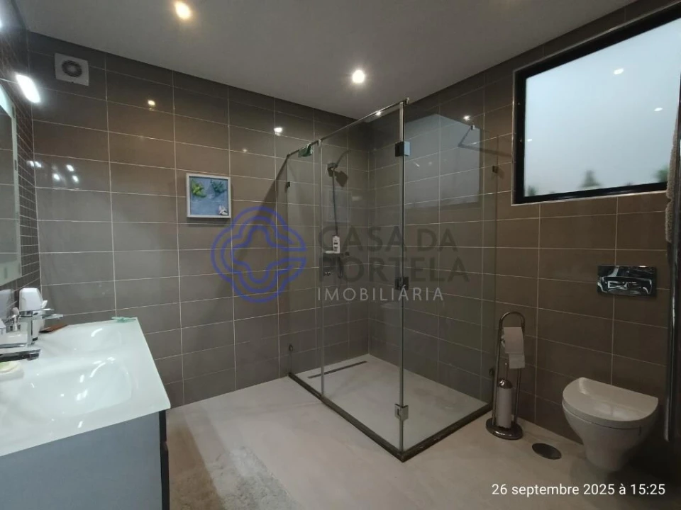 Moradia T3 para Venda em Tornada e Salir do Porto Foto 28