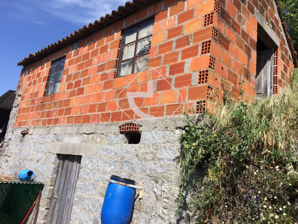 Quinta T2 para Venda em Monte Redondo Foto 16