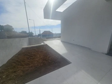 Moradia T2 para Venda em Arco da Calheta