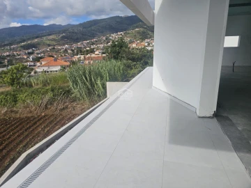 Moradia T2 para Venda em Arco da Calheta