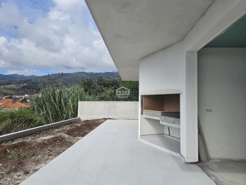 Moradia T2 para Venda em Arco da Calheta