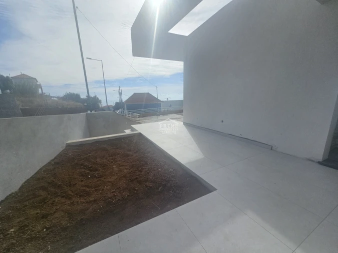 Moradia T2 para Venda em Arco da Calheta Foto 20