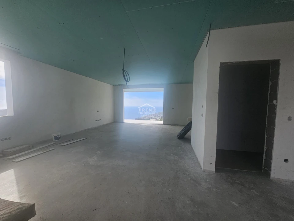 Moradia T2 para Venda em Arco da Calheta Foto 22
