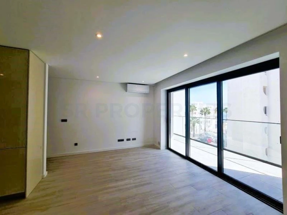 Apartamento T2 para Venda em Quarteira Foto 10