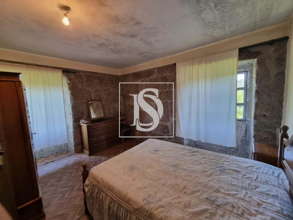 Moradia T5 para Venda em Ventosa e Cova Foto 17