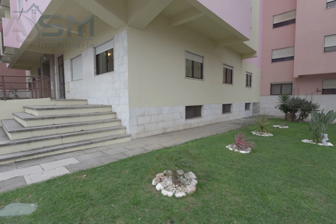 Loja para Arrendamento em Cacém e São Marcos Foto 21