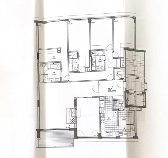 Apartamento T4 para Venda em Matosinhos e Leça da Palmeira Planta 1