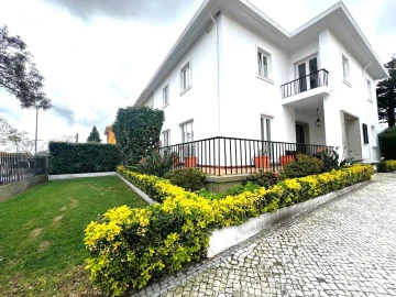 Moradia T7 para Venda em Aldoar, Foz do Douro e Nevogilde