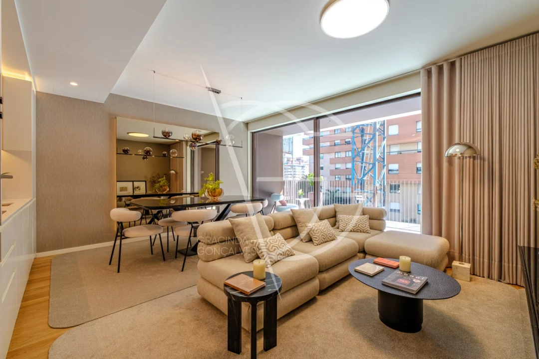 Apartamento T3 para Venda em Santa Marinha e São Pedro da Afurada Foto 1
