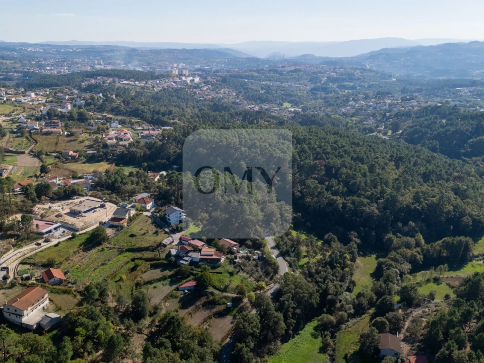 Terreno para Venda em Adoufe e Vilarinho de Samardã Foto 5