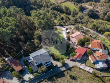 Terreno para Venda em Adoufe e Vilarinho de Samardã