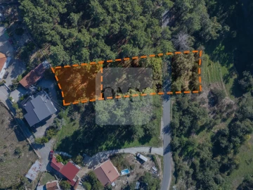 Terreno para Venda em Adoufe e Vilarinho de Samardã