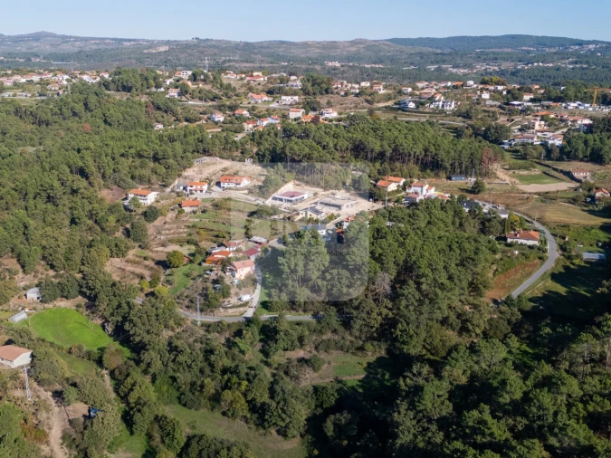 Terreno para Venda em Adoufe e Vilarinho de Samardã Foto 6