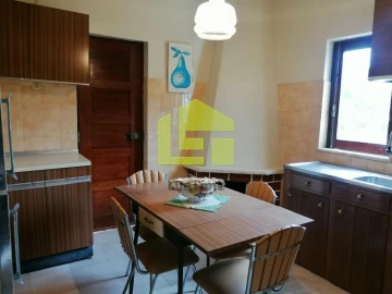 Moradia T3 para Venda em Almalagues