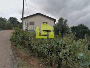 Moradia T3 para Venda em Almalagues