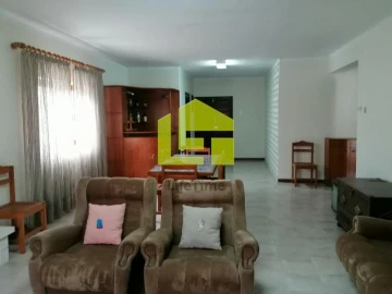 Moradia T3 para Venda em Almalagues