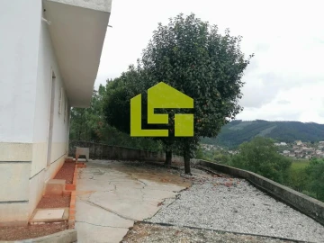 Moradia T3 para Venda em Almalagues