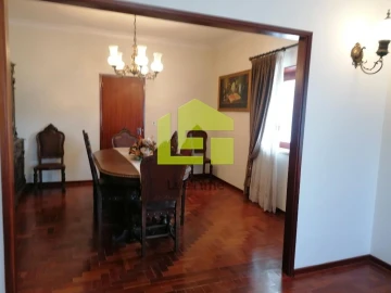 Moradia T3 para Venda em Almalagues