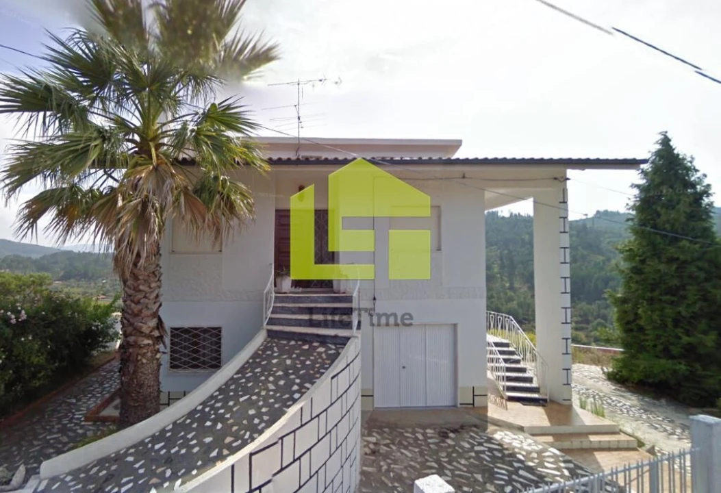 Moradia T3 para Venda em Almalagues Foto 2