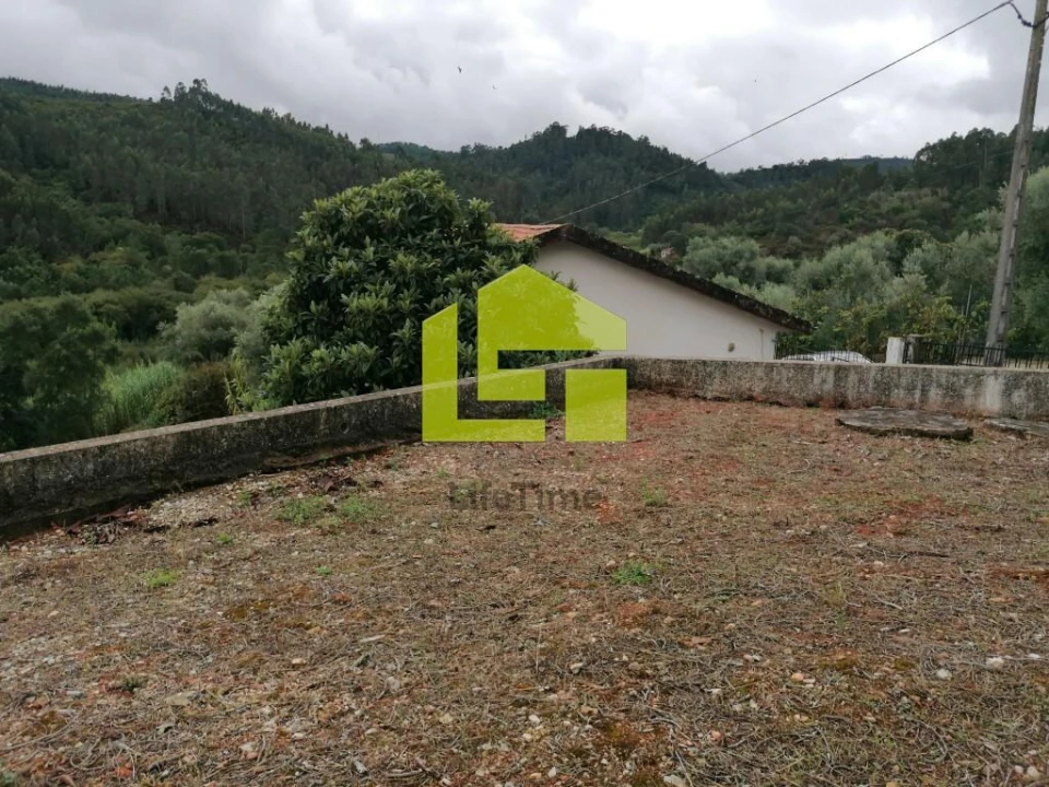 Moradia T3 para Venda em Almalagues Foto 62