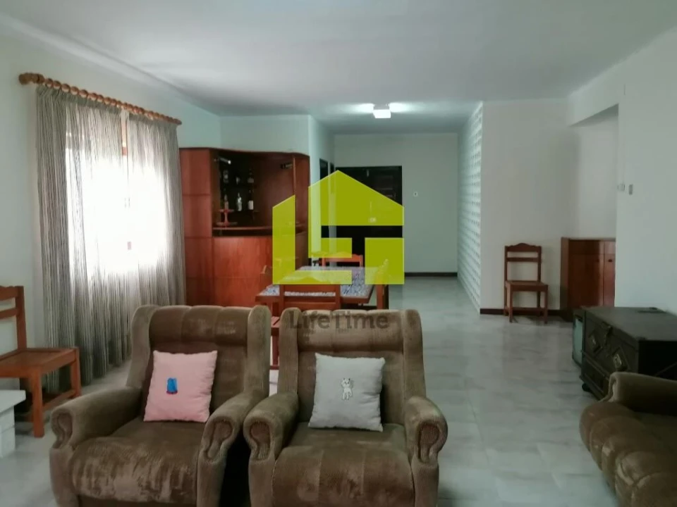 Moradia T3 para Venda em Almalagues Foto 30