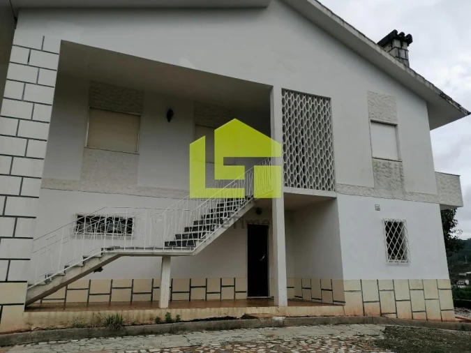 Moradia T3 para Venda em Almalagues Foto 7