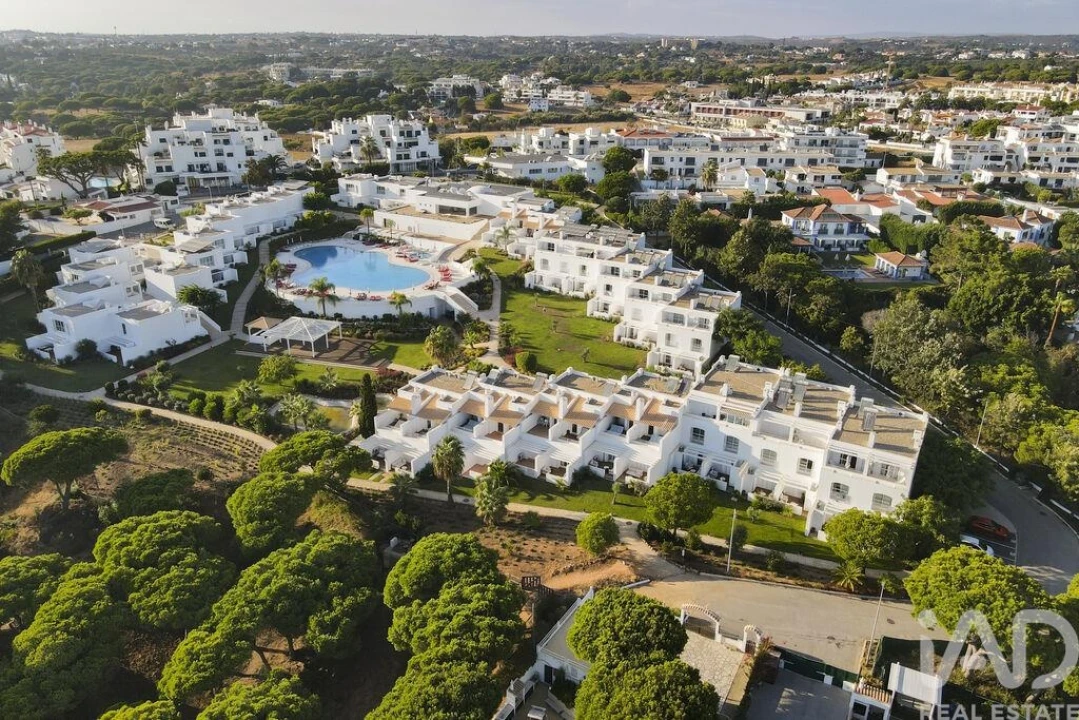 Apartamento T2 para Venda em Albufeira e Olhos de Água Foto 27