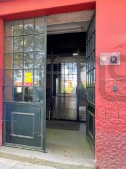 Armazém para Arrendamento em Paranhos