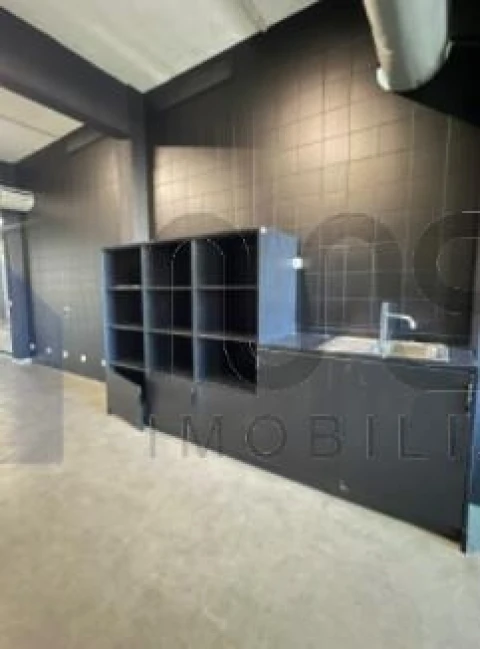 Armazém para Arrendamento em Paranhos