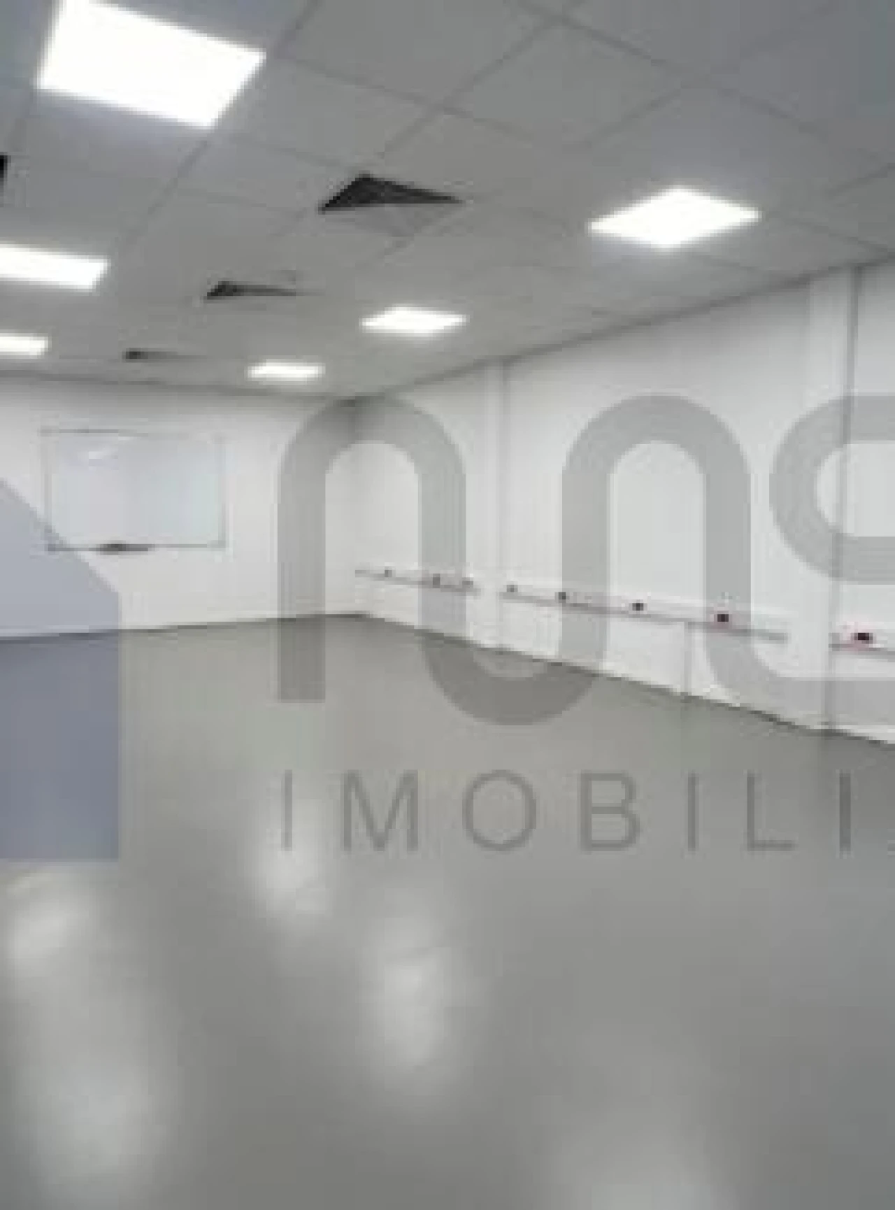 Armazém para Arrendamento em Paranhos Foto 5