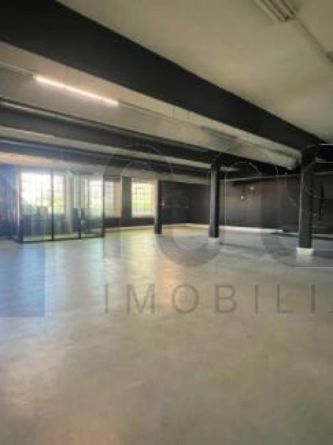 Armazém para Arrendamento em Paranhos Foto 4