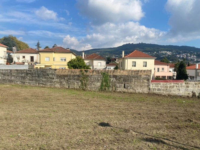 Terreno para Venda em Oliveira, São Paio e São Sebastião Foto 13